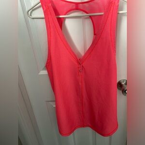 Lululemon women’s tank
